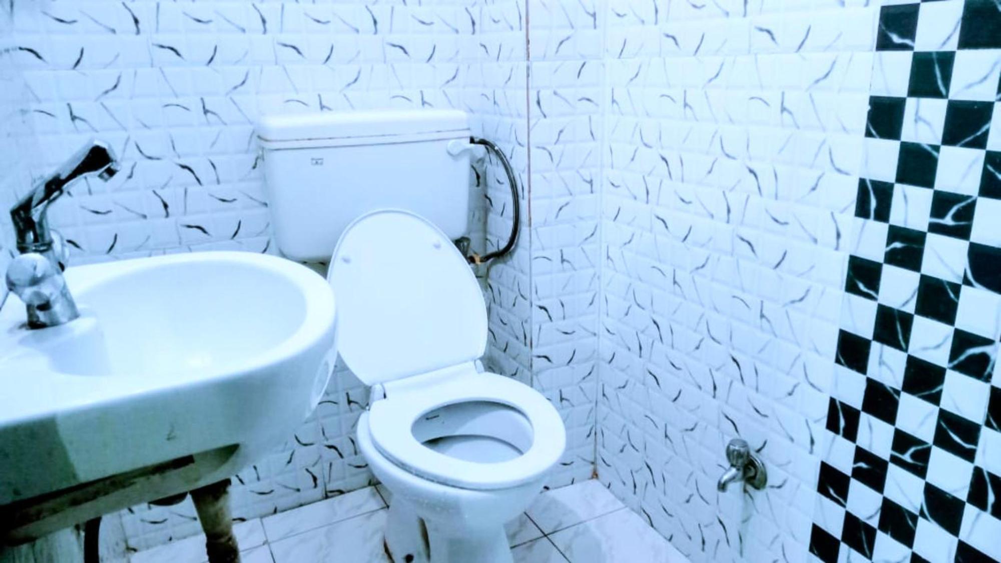 Goroomgo The Shivay Guest House Inn Βαρανάσι Εξωτερικό φωτογραφία